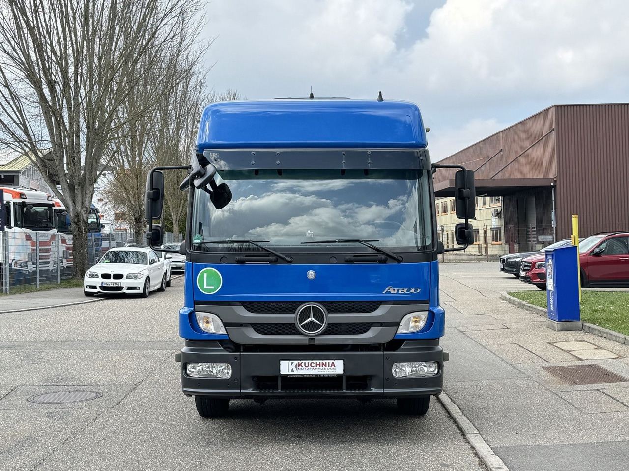 Mercedes-Benz Atego 1529 LL BDF 6-Sitze Umzug u-LBW Gr-Haus - Camión portacontenedore/ Intercambiable: foto 3 Mercedes-Benz Atego 1529 LL BDF 6-Sitze Umzug u-LBW Gr-Haus - Camión portacontenedore/ Intercambiable: foto 3