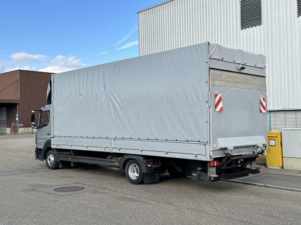 Mercedes-Benz Atego 823L Pritsche 7,2m LBW Klima Automatik - Furgoneta con lona: foto 5 Mercedes-Benz Atego 823L Pritsche 7,2m LBW Klima Automatik - Furgoneta con lona: foto 5