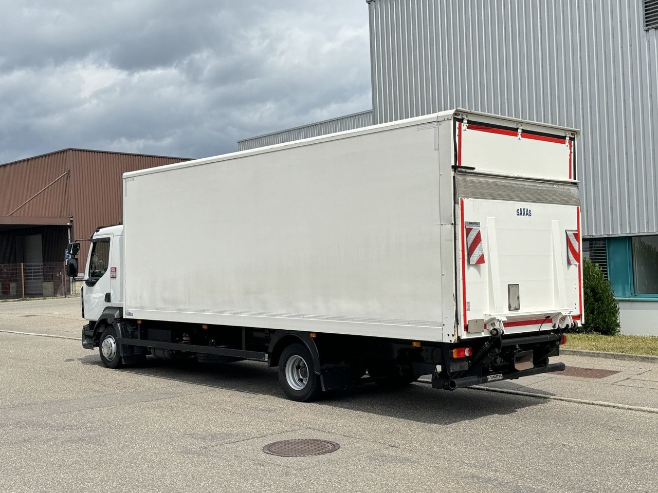 Renault D12-240 Koffer 7,3m AHK L-Haus Klima Luft - Camión caja cerrada: foto 5 Renault D12-240 Koffer 7,3m AHK L-Haus Klima Luft - Camión caja cerrada: foto 5