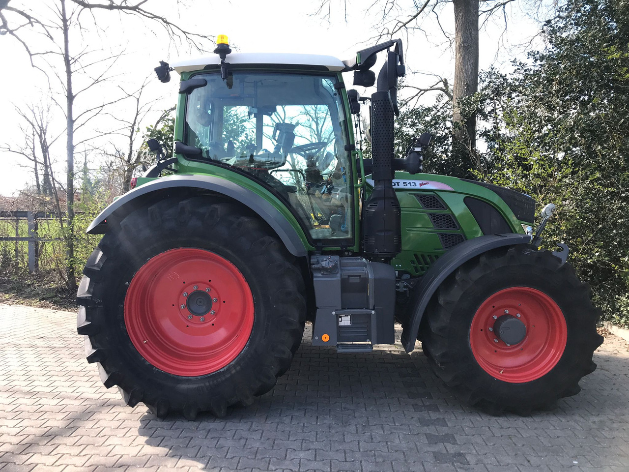 FENDT 513 Vario S4 PowerPlus - Tractor: foto 2 FENDT 513 Vario S4 PowerPlus - Tractor: foto 2