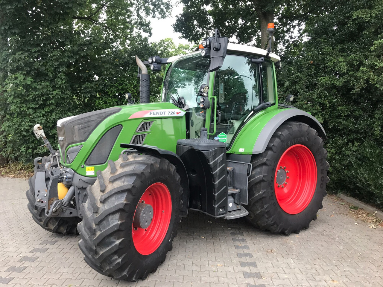 FENDT 720 Vario S4 PowerPlus - Tractor: foto 1 FENDT 720 Vario S4 PowerPlus - Tractor: foto 1