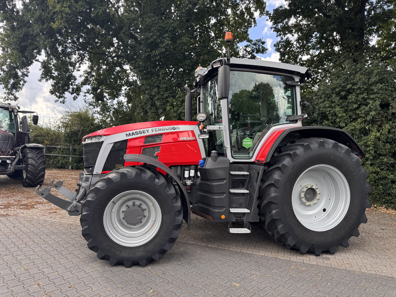 Massey Ferguson 8s.205 Dyna7 Exclusive - Tractor: foto 2 Massey Ferguson 8s.205 Dyna7 Exclusive - Tractor: foto 2