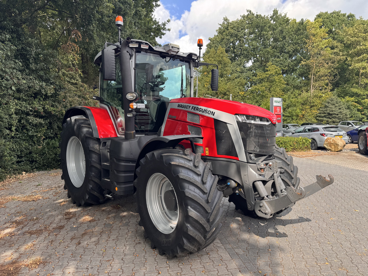 Massey Ferguson 8s.205 Dyna7 Exclusive - Tractor: foto 4 Massey Ferguson 8s.205 Dyna7 Exclusive - Tractor: foto 4