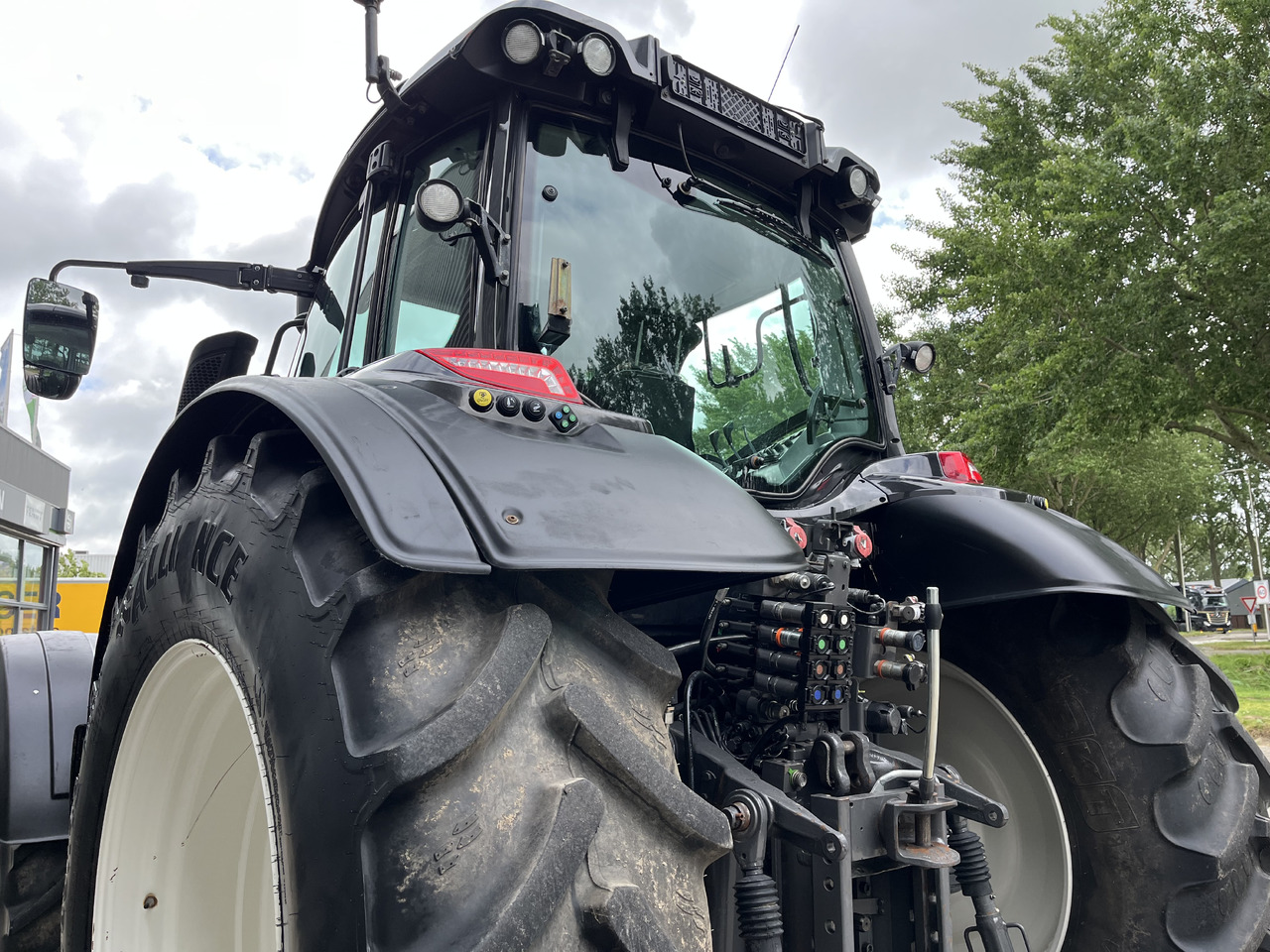 VALTRA N174 Active - Tractor: foto 5 VALTRA N174 Active - Tractor: foto 5