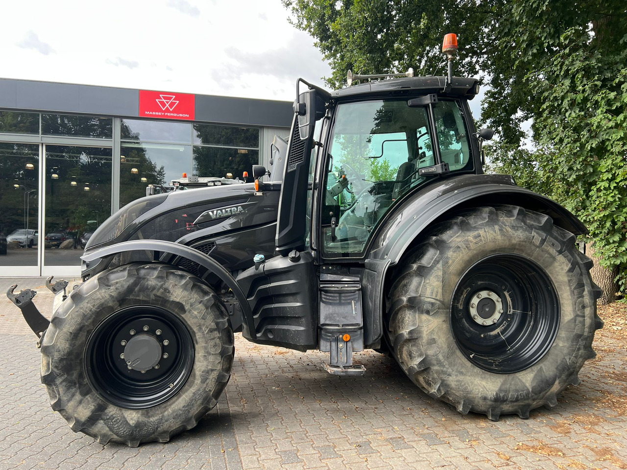 Valtra T174 Versu - Tractor: foto 2 Valtra T174 Versu - Tractor: foto 2