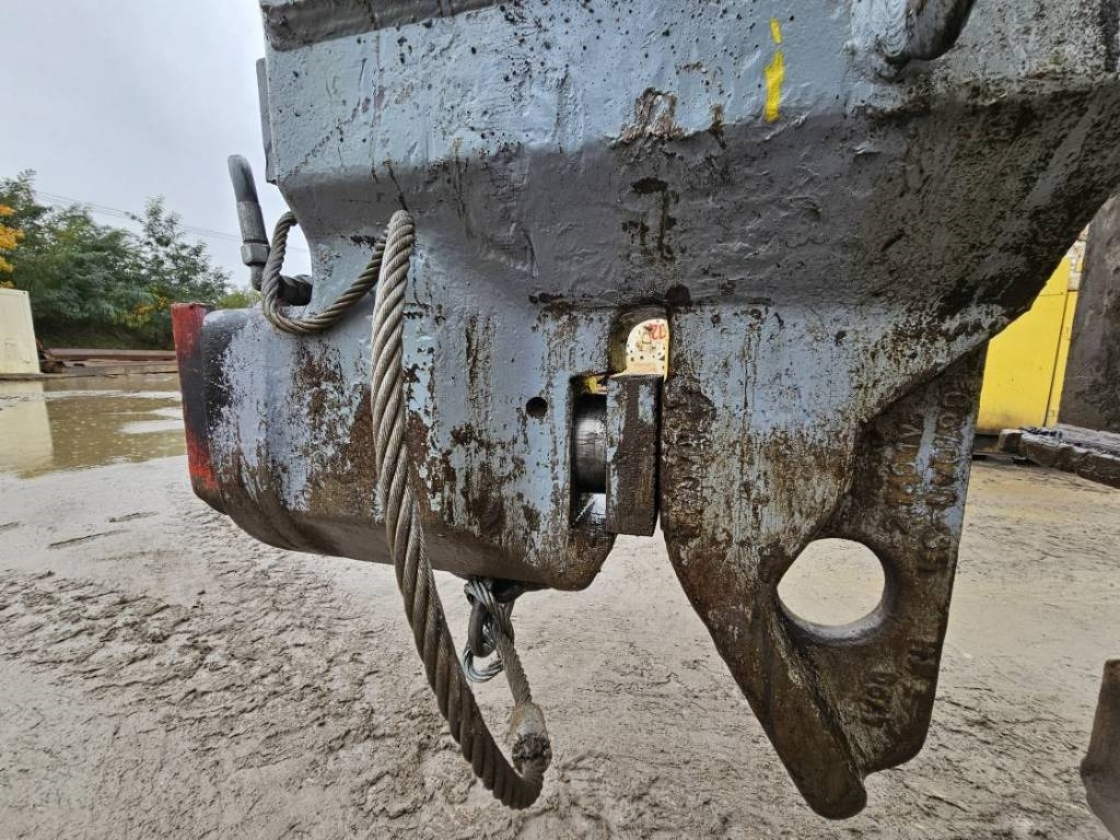 ABI Muller MS-M10000T Sennebogen SR28T bauer bg rg rtg - Martillo de hinca de pilotes: foto 5 ABI Muller MS-M10000T Sennebogen SR28T bauer bg rg rtg - Martillo de hinca de pilotes: foto 5