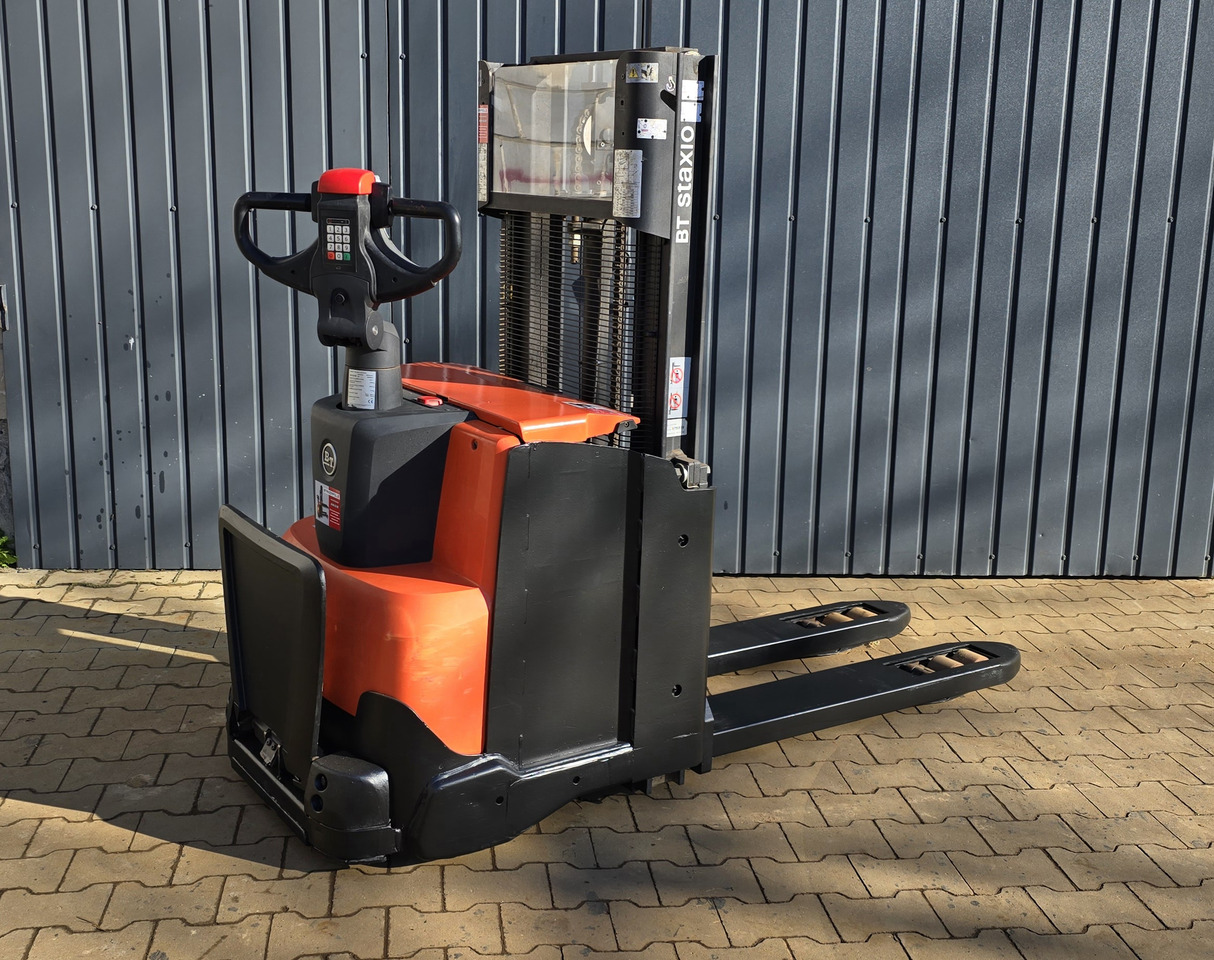 Apilador BT SWE 200 D initilal lift, wstępne podnoszenie wideł: foto 6
