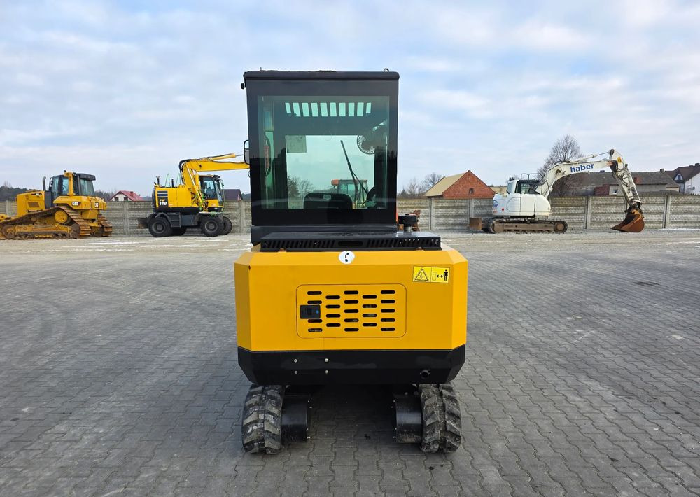 Kubota RIPPA R340, WAGA 3T, SILNIK KUBOTA V1505, 18.2 kW - Miniexcavadora: foto 4 Kubota RIPPA R340, WAGA 3T, SILNIK KUBOTA V1505, 18.2 kW - Miniexcavadora: foto 4