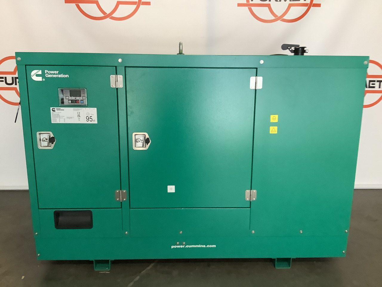Cummins C55D5EQ. 55KVA Generator. Brand new. - Generador industriale: foto 1 Cummins C55D5EQ. 55KVA Generator. Brand new. - Generador industriale: foto 1