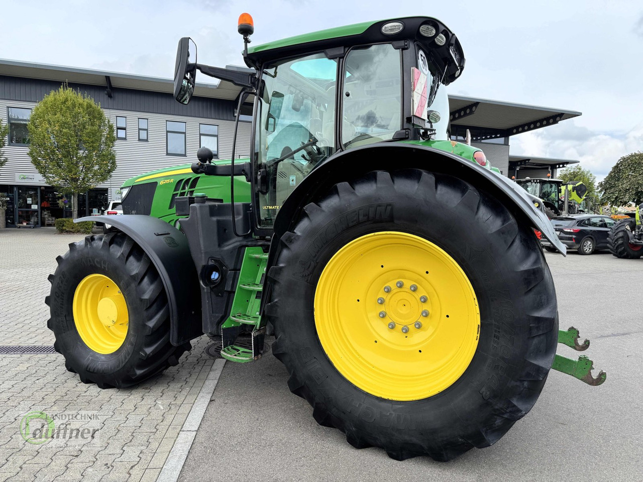 John Deere 6215R - Tractor: foto 4 John Deere 6215R - Tractor: foto 4
