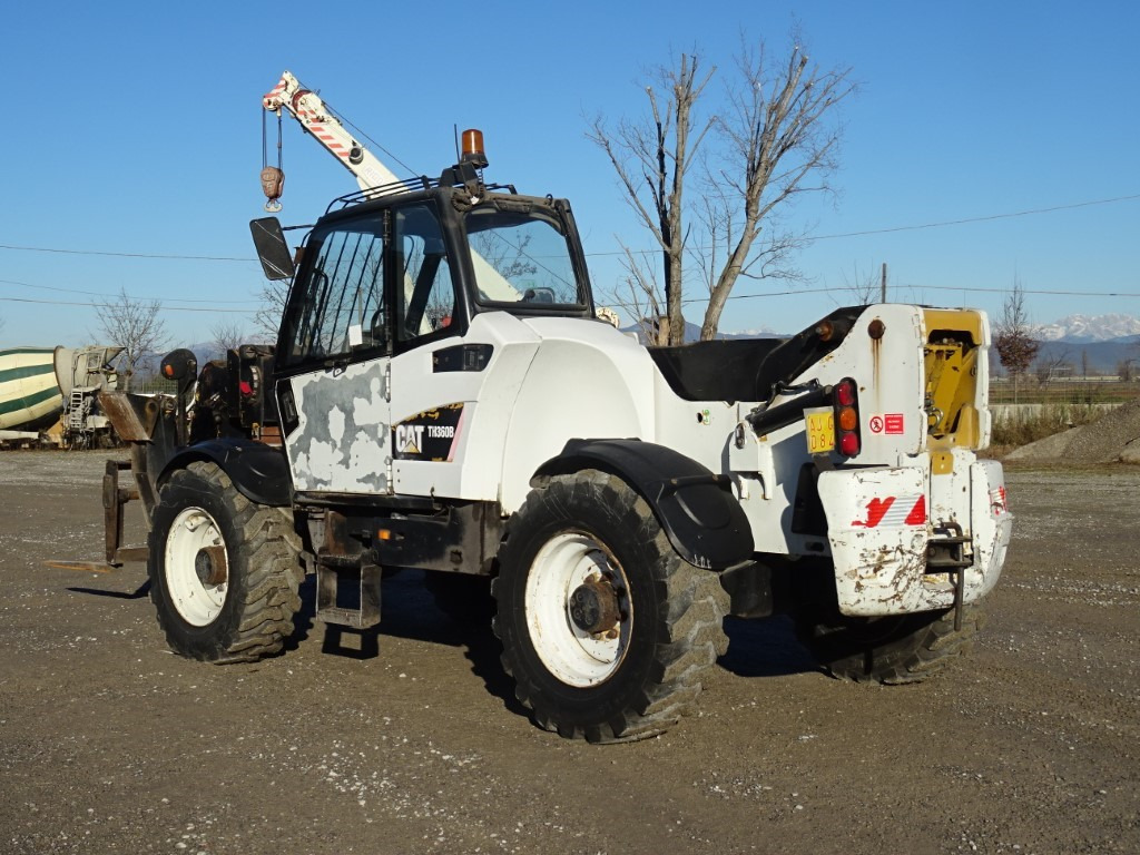 CATERPILLAR TH360B - Manipulador telescópico: foto 5 CATERPILLAR TH360B - Manipulador telescópico: foto 5