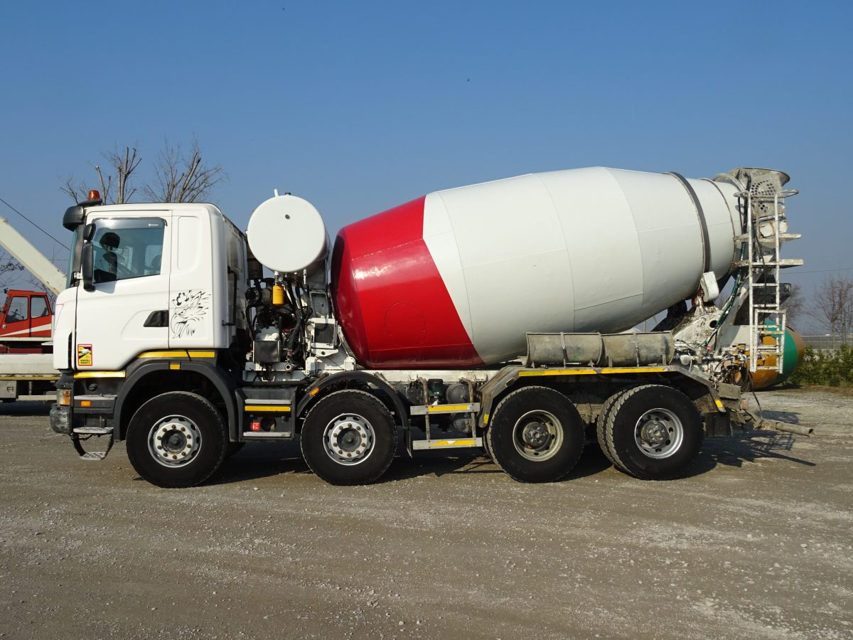 SCANIA R420 8X4 ARMEC HY120 - Camión hormigonera: foto 2 SCANIA R420 8X4 ARMEC HY120 - Camión hormigonera: foto 2