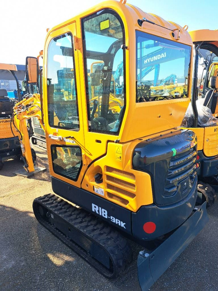 Hyundai R18-9AK - Miniexcavadora: foto 3 Hyundai R18-9AK - Miniexcavadora: foto 3