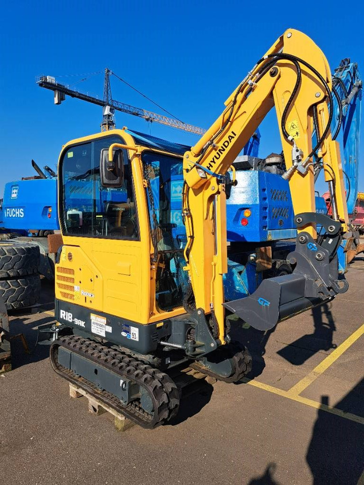 Hyundai R18-9AK - Miniexcavadora: foto 2 Hyundai R18-9AK - Miniexcavadora: foto 2