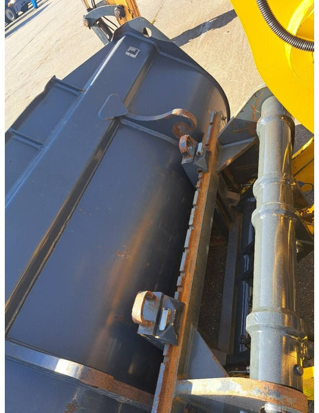 Komatsu WA100-8E0 - Cargadora de ruedas: foto 5 Komatsu WA100-8E0 - Cargadora de ruedas: foto 5