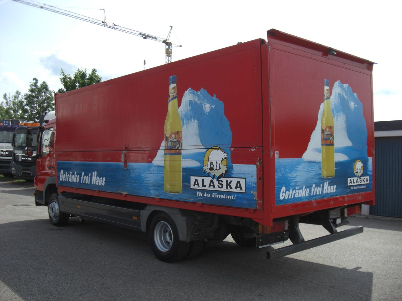 Mercedes-Benz 1222L AUTOMATIK - Camión transporte de bebidas: foto 4 Mercedes-Benz 1222L AUTOMATIK - Camión transporte de bebidas: foto 4