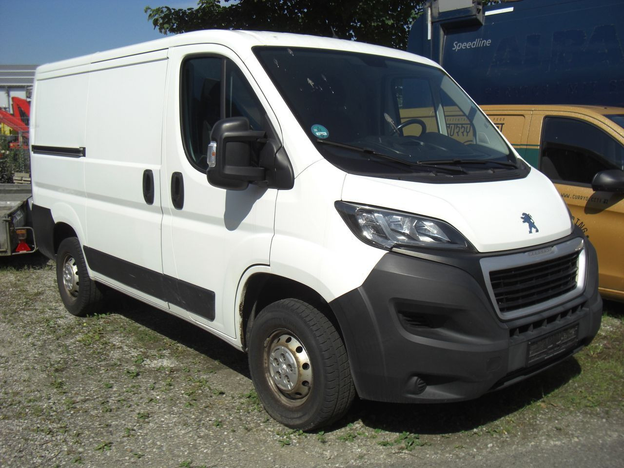 Peugeot BOXER 2,0 KURZ/NIEDRIG - Furgoneta pequeña: foto 1 Peugeot BOXER 2,0 KURZ/NIEDRIG - Furgoneta pequeña: foto 1