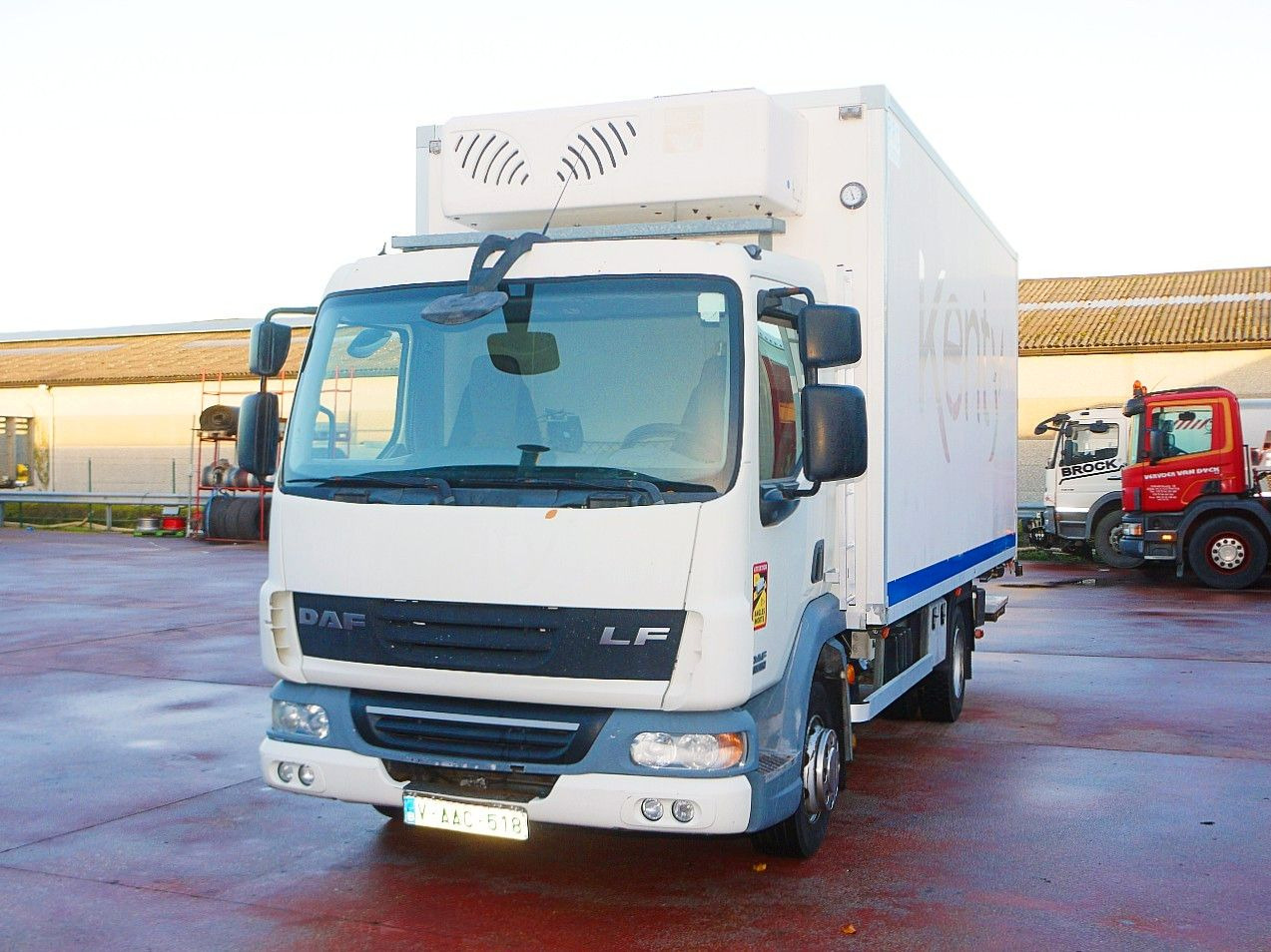 DAF LF 45.160 ISOTHERM KOFFER LADEBORDWAND - Camión frigorífico: foto 5 DAF LF 45.160 ISOTHERM KOFFER LADEBORDWAND - Camión frigorífico: foto 5
