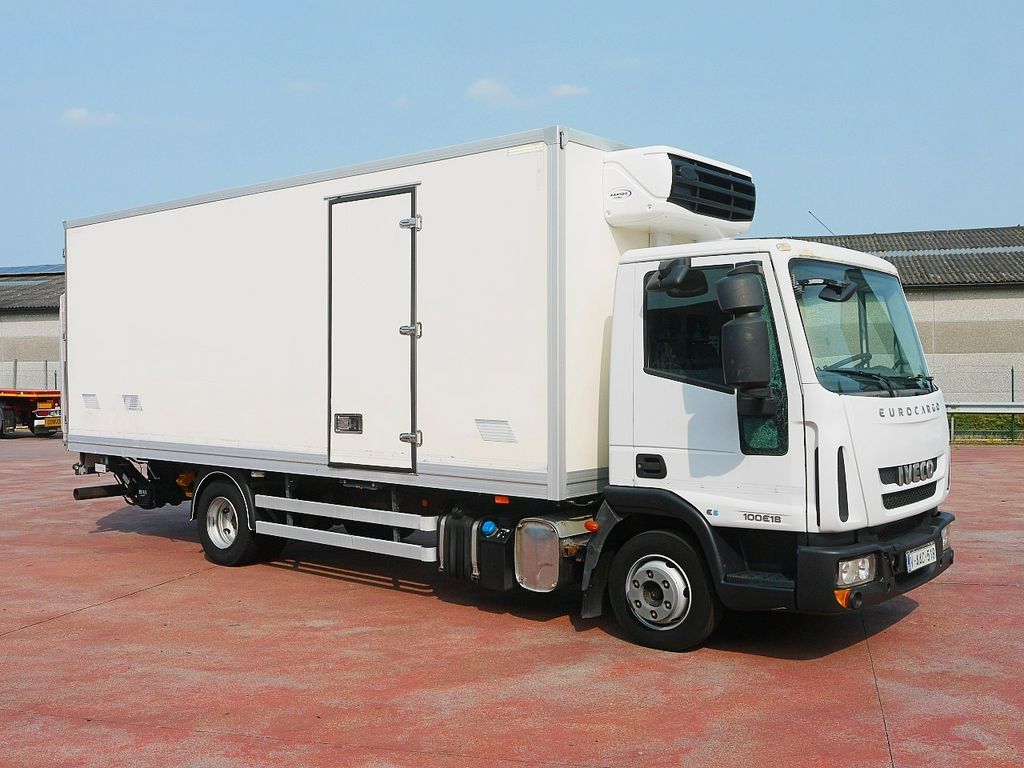 Iveco 100E18 EUROCARGO CARRIER XARIOS 600 MT AIRCO LBW - Camión frigorífico: foto 2 Iveco 100E18 EUROCARGO CARRIER XARIOS 600 MT AIRCO LBW - Camión frigorífico: foto 2
