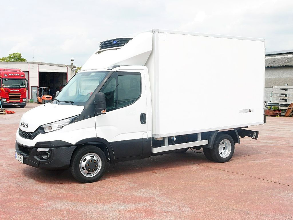 Iveco 35C15 DAILY KULKOFFER CARREIER XARIOS 350 -20c - Furgoneta frigorifica: foto 4 Iveco 35C15 DAILY KULKOFFER CARREIER XARIOS 350 -20c - Furgoneta frigorifica: foto 4