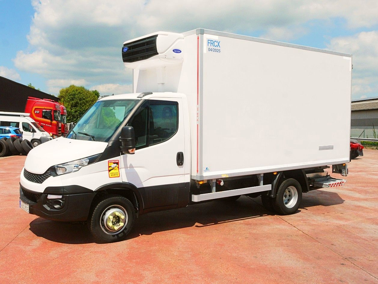 Iveco 70C17 KUHLKOFFER CARRIER XARIOS 500 A/C LUFT LBW - Furgoneta frigorifica: foto 4 Iveco 70C17 KUHLKOFFER CARRIER XARIOS 500 A/C LUFT LBW - Furgoneta frigorifica: foto 4