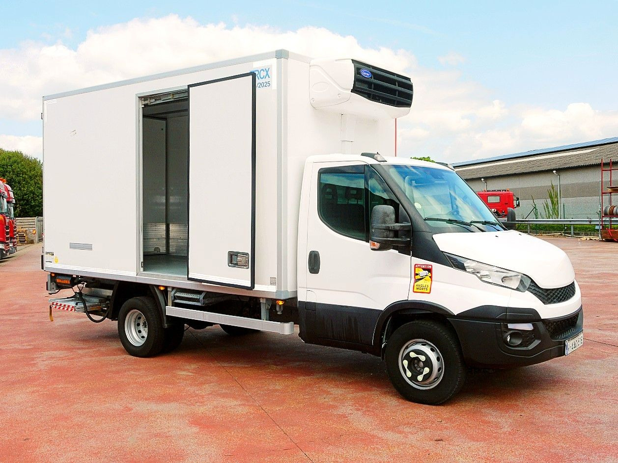 Iveco 70C17 KUHLKOFFER CARRIER XARIOS 500 A/C LUFT LBW - Furgoneta frigorifica: foto 3 Iveco 70C17 KUHLKOFFER CARRIER XARIOS 500 A/C LUFT LBW - Furgoneta frigorifica: foto 3