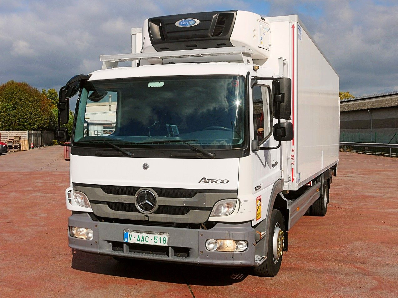 Mercedes-Benz 1218 ATEGO KUHLKOFFER CARRIER SUPRA 550 LBW - Camión frigorífico: foto 5 Mercedes-Benz 1218 ATEGO KUHLKOFFER CARRIER SUPRA 550 LBW - Camión frigorífico: foto 5