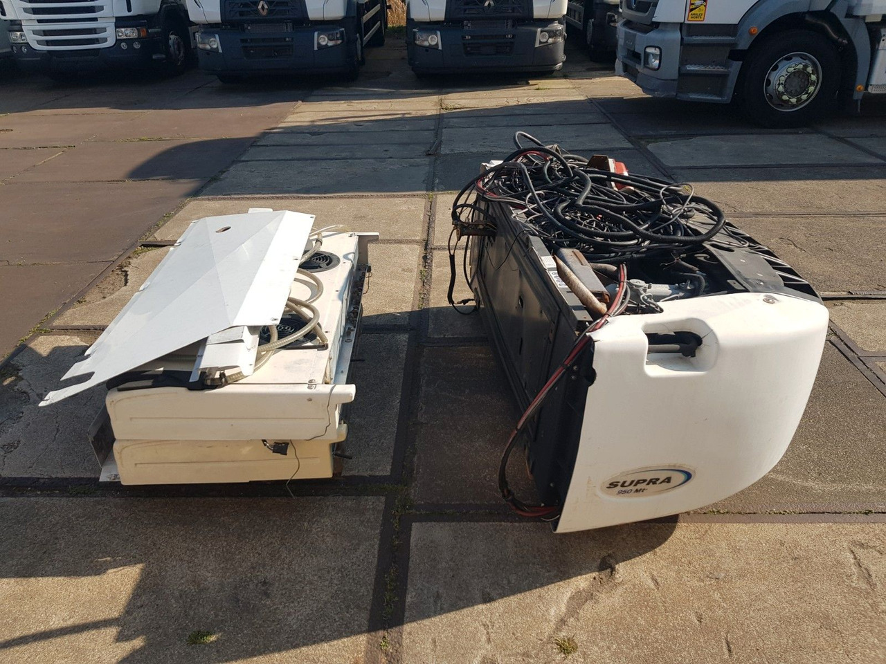 Mercedes-Benz 1829 AXOR NUR CARRIER SUPRA 950 MULTI TEMP. - Camión frigorífico: foto 4 Mercedes-Benz 1829 AXOR NUR CARRIER SUPRA 950 MULTI TEMP. - Camión frigorífico: foto 4