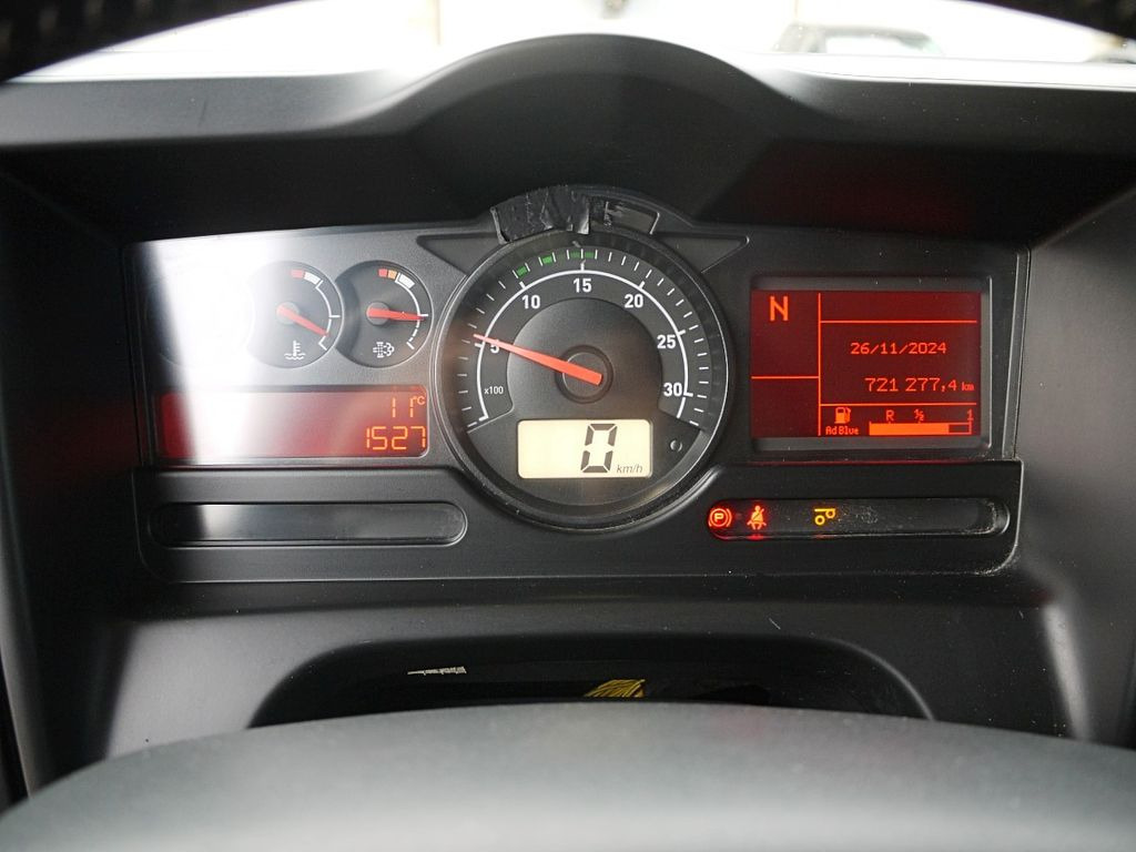 Camión frigorífico Renault 26.320 D KUHLKOFFER THERMOKING MT T1200 6X2 A/C: foto 12