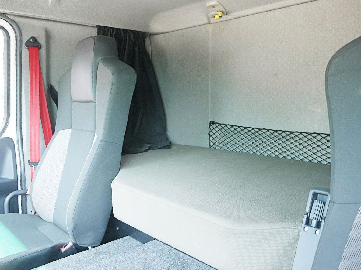 Camión frigorífico nuevo Renault D 26.320 6x2 KUHLKOFFER CARRIER SUPRA 850 XL CAB: foto 15