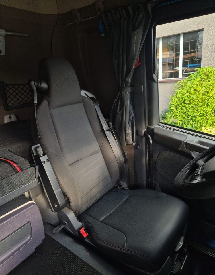 Cabeza tractora Scania R410: foto 31