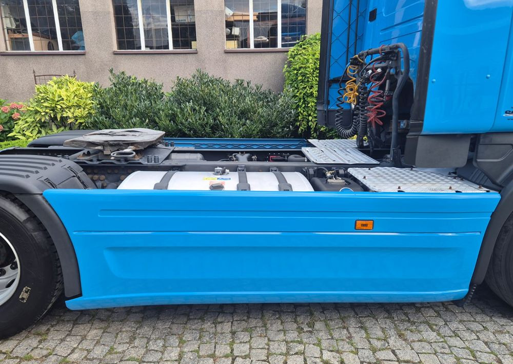 Cabeza tractora Scania R410: foto 11