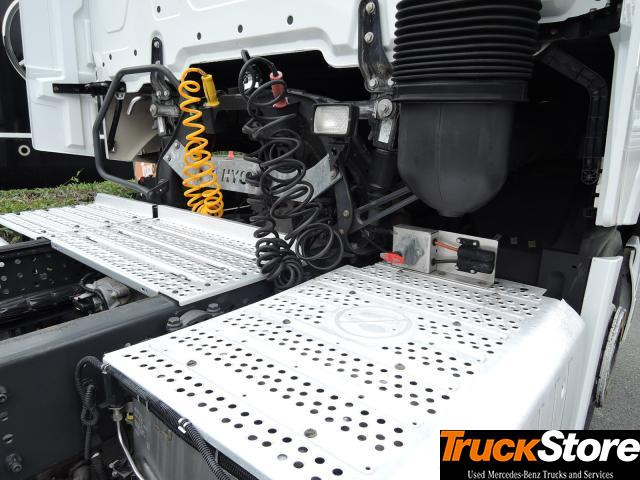 Mercedes-Benz Actros 1843 LS - Cabeza tractora: foto 2 Mercedes-Benz Actros 1843 LS - Cabeza tractora: foto 2