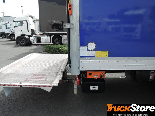 Mercedes-Benz Atego 1218 L - Camión caja cerrada: foto 2 Mercedes-Benz Atego 1218 L - Camión caja cerrada: foto 2
