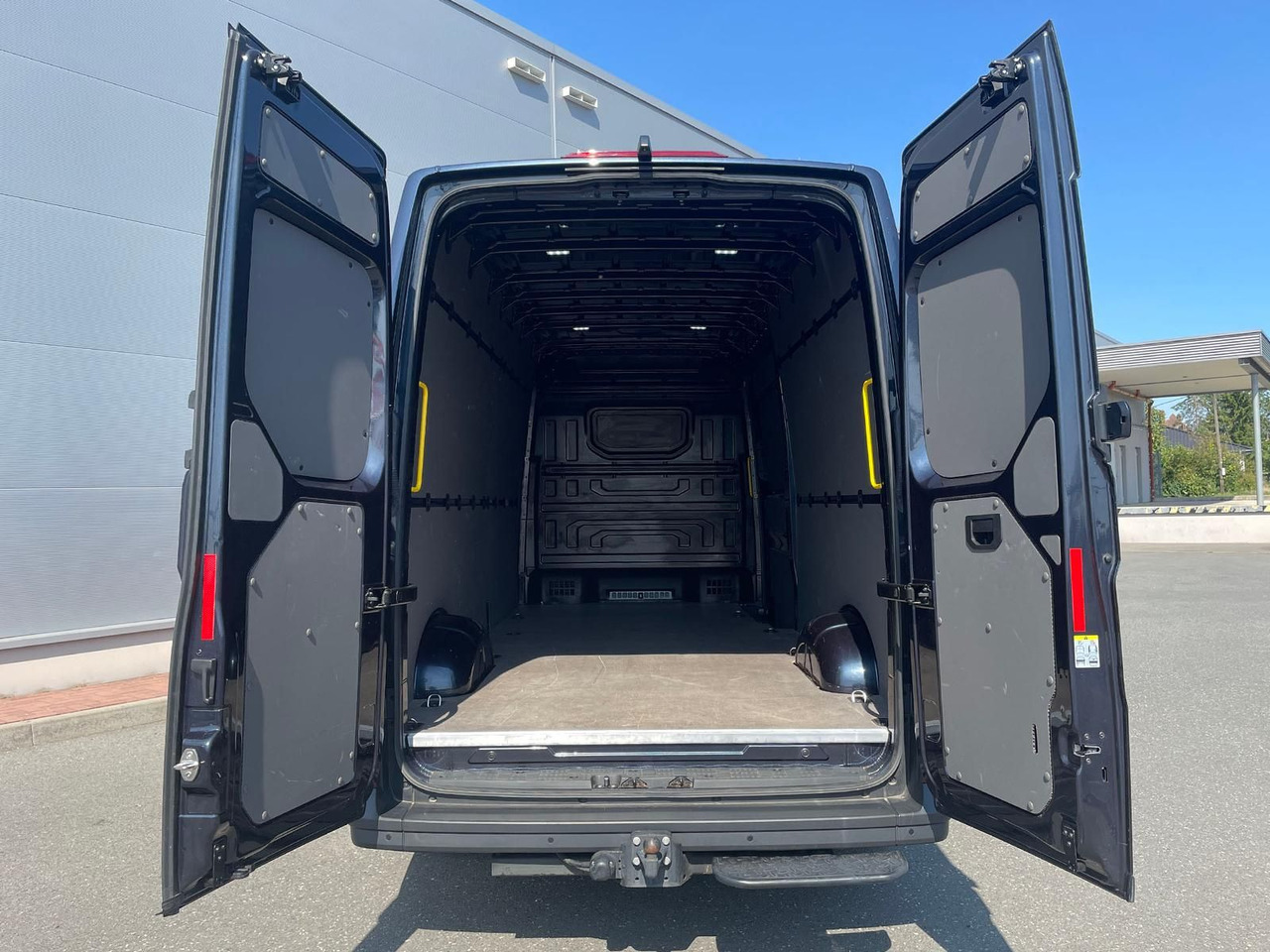 Coche MAN TGE 3.160 Kasten L4H3 LED AHK DAB KAMERA SITZHZ: foto 31 Coche MAN TGE 3.160 Kasten L4H3 LED AHK DAB KAMERA SITZHZ: foto 31