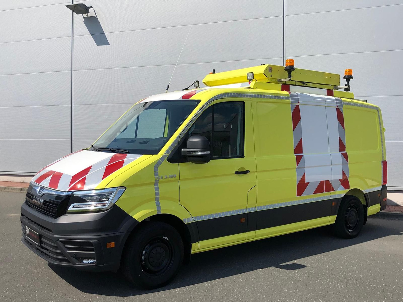 MAN TGE 3.180 L3H2 BF 4 BEGLEITFAHRZEUG ACC LED NAVI - Coche: foto 1 MAN TGE 3.180 L3H2 BF 4 BEGLEITFAHRZEUG ACC LED NAVI - Coche: foto 1