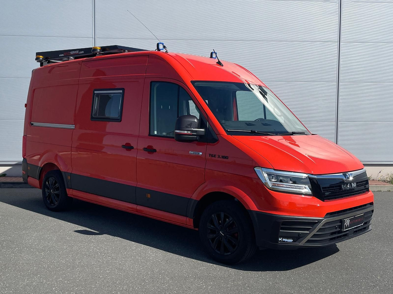 MAN TGE 3.180 L3H3 Individual S BF3 + BEGLEITFAHRZEU - Furgón: foto 2 MAN TGE 3.180 L3H3 Individual S BF3 + BEGLEITFAHRZEU - Furgón: foto 2