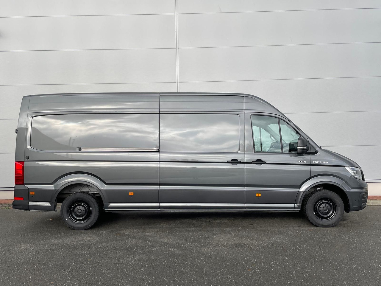 MAN TGE 3.180 L4H3 4x4 AUTOM. ACC DAB LED NAV - Furgón: foto 5 MAN TGE 3.180 L4H3 4x4 AUTOM. ACC DAB LED NAV - Furgón: foto 5