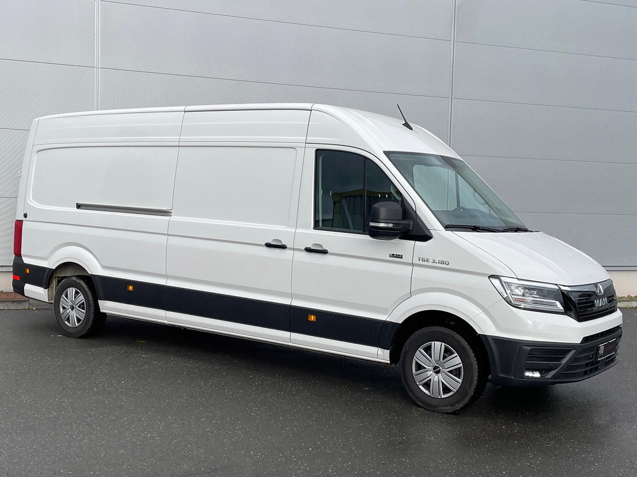 MAN TGE 3.180 L4H3 Kasten 4x4 Autom LED ACC AHK - Furgón: foto 2 MAN TGE 3.180 L4H3 Kasten 4x4 Autom LED ACC AHK - Furgón: foto 2