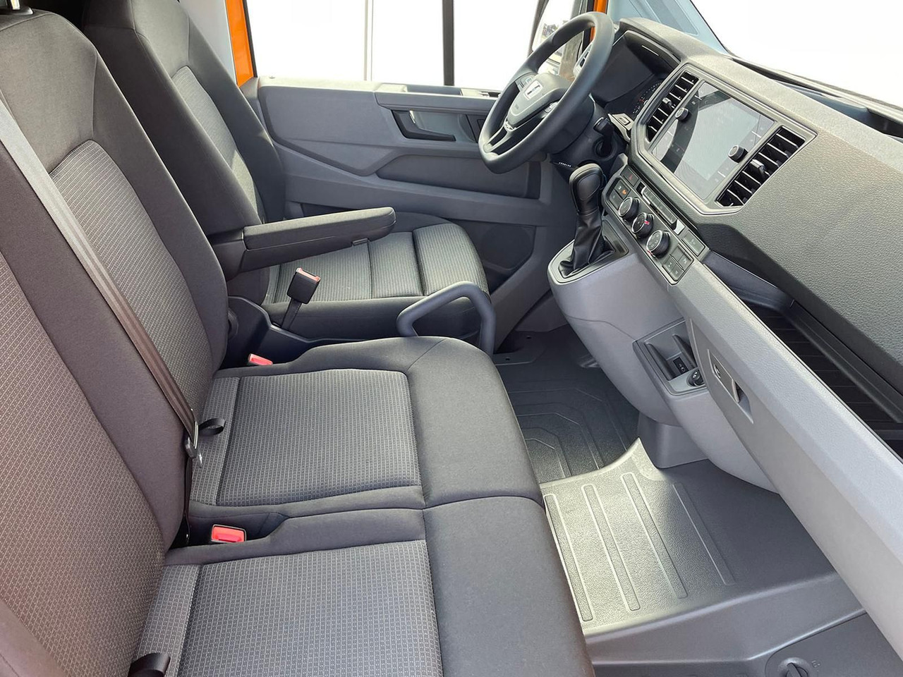 Furgón MAN TGE 3.180 MIXTO L3H2 4x4 AUTOM ACC NAV SITZHZ: foto 17