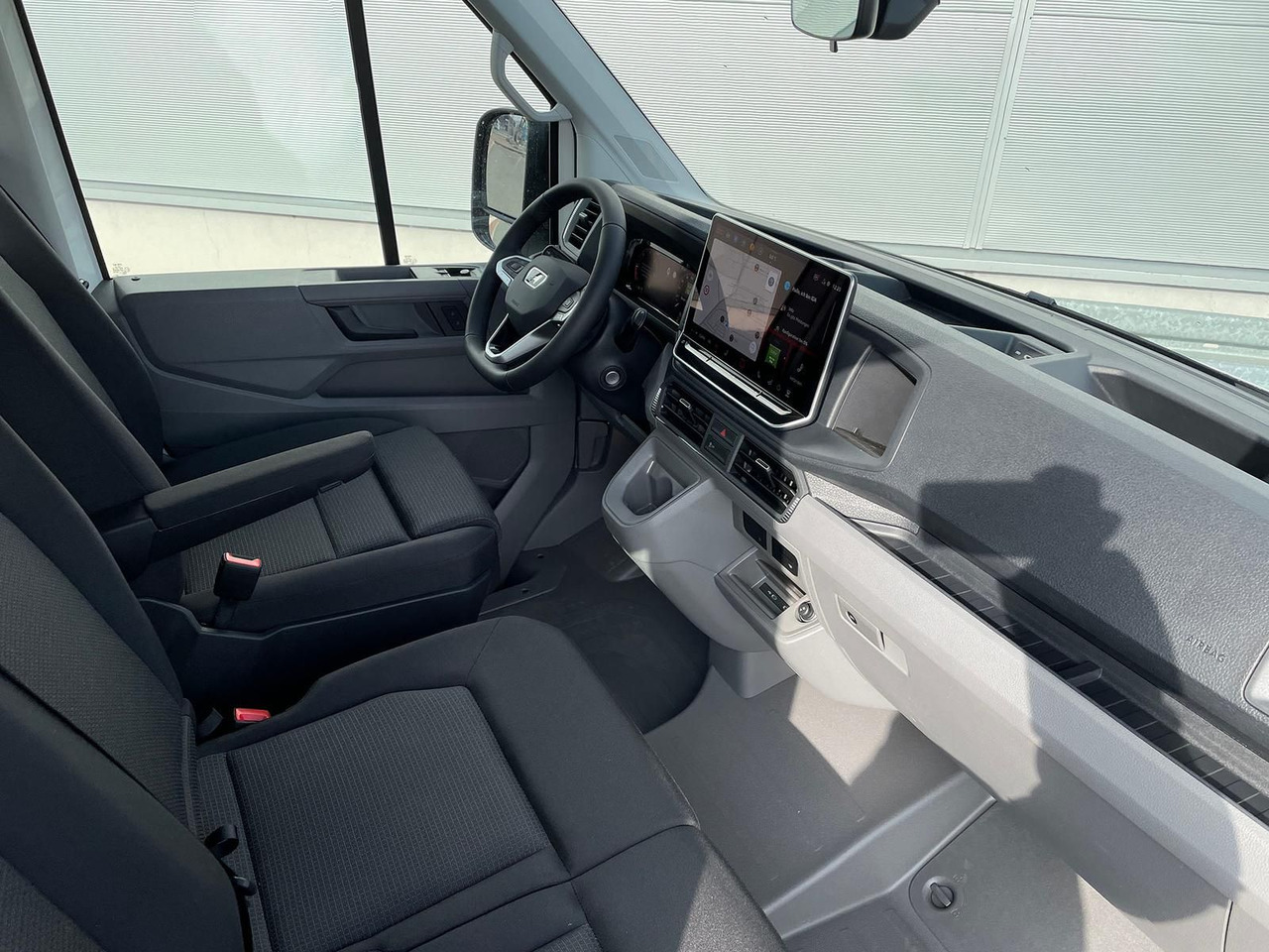 Coche MAN TGE 3.180 Pritsche DOKA LR KAMERA AHK SITZHZ: foto 26