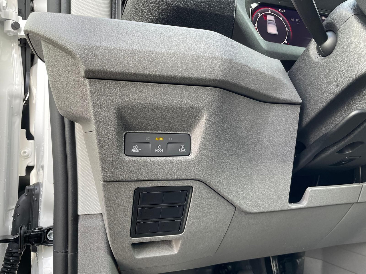 Coche MAN TGE 3.180 Pritsche DOKA LR KAMERA AHK SITZHZ: foto 31