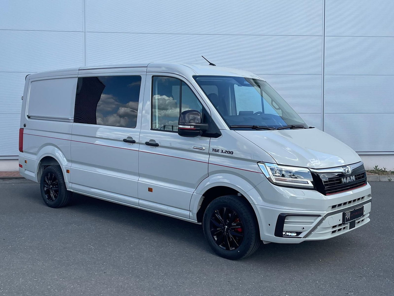 MAN TGE 3.200 L3H2 MIXTO 4x4 Individual S ACC STHZ - Coche: foto 2 MAN TGE 3.200 L3H2 MIXTO 4x4 Individual S ACC STHZ - Coche: foto 2