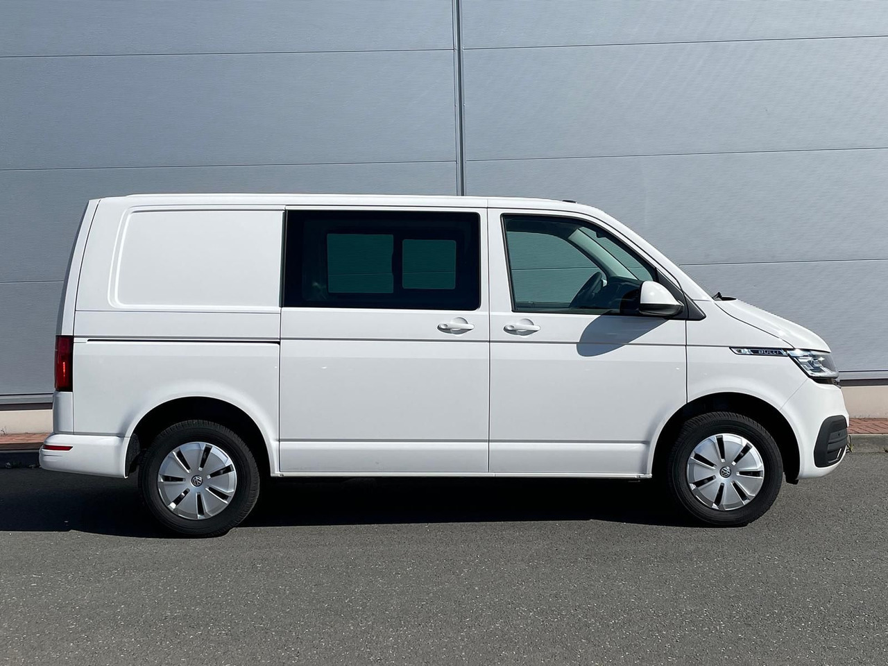 Volkswagen T6.1 Transporter Kasten 4M ACC PDC KAMERA STANDH - Furgón: foto 5 Volkswagen T6.1 Transporter Kasten 4M ACC PDC KAMERA STANDH - Furgón: foto 5