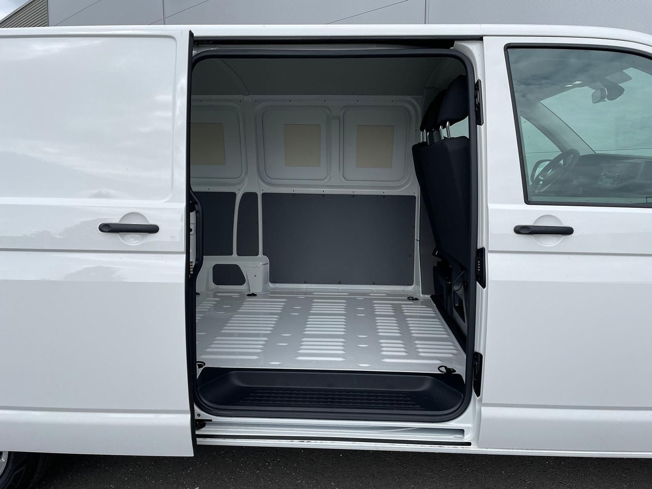 Furgón nuevo Volkswagen T6.1 Transporter Kasten lang 4M MFL LED TEMPOMAT: foto 9
