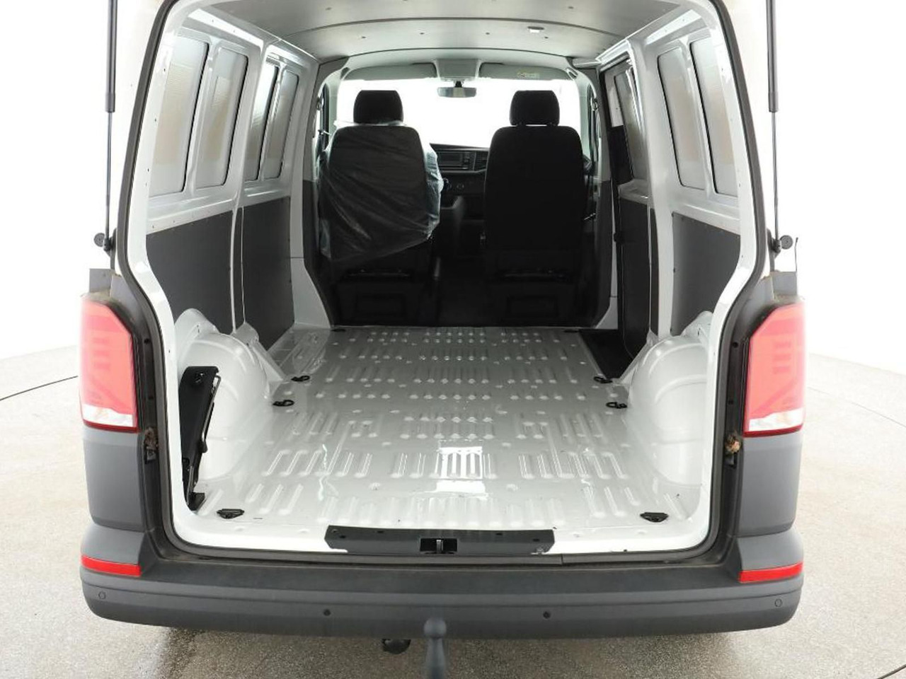 Volkswagen T6.1 Transporter LR FWD PDC SITZHZ TEMP AHK - Furgoneta de pasajeros: foto 3 Volkswagen T6.1 Transporter LR FWD PDC SITZHZ TEMP AHK - Furgoneta de pasajeros: foto 3