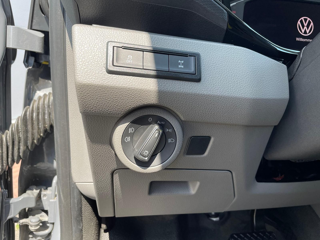 Furgón Volkswagen T6.1 Transporter lang 4M LED BEAR LOCK KAM DAB: foto 31