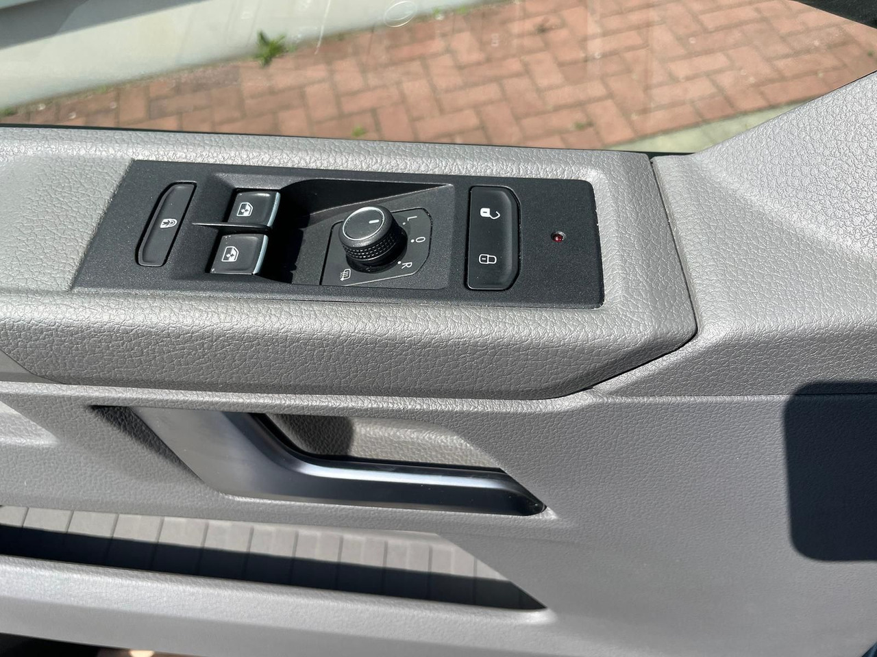 Furgón Volkswagen T6.1 Transporter lang 4M LED BEAR LOCK KAM DAB: foto 30