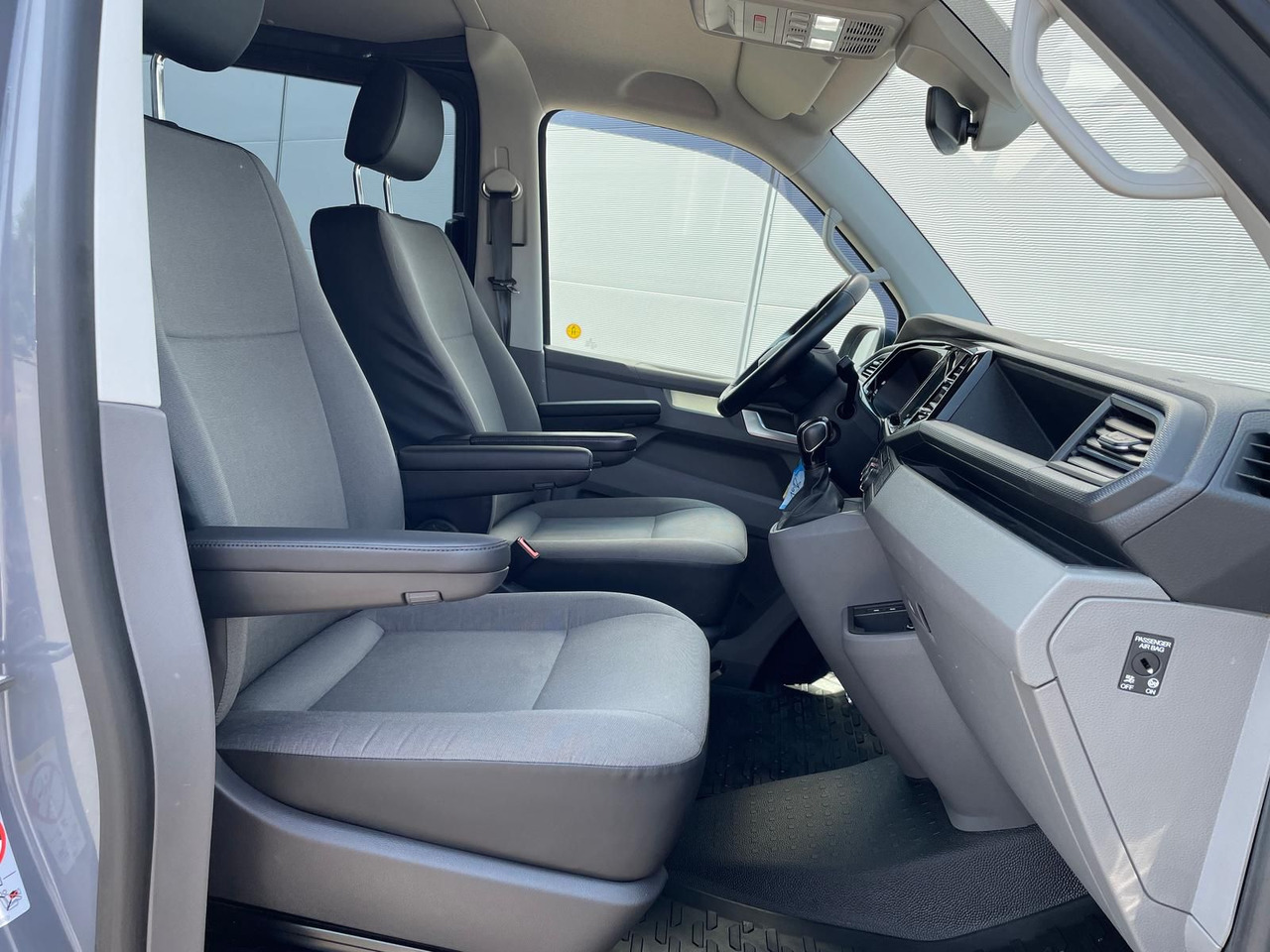 Furgón Volkswagen T6.1 Transporter lang 4M LED BEAR LOCK KAM DAB: foto 15