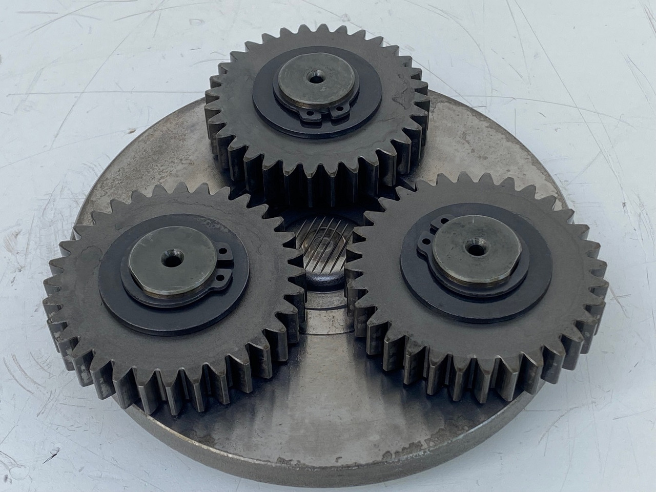 Liebherr Bonfiglioli Reduktionstufe ID-Nr.5007334. A308, A310, A312, A900 ZW, R308, R310, R312. #RE27.05# - Reductor de giro para Excavadora de ruedas: foto 1 Liebherr Bonfiglioli Reduktionstufe ID-Nr.5007334. A308, A310, A312, A900 ZW, R308, R310, R312. #RE27.05# - Reductor de giro para Excavadora de ruedas: foto 1
